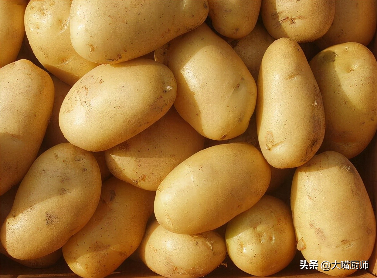 土豆发芽了还能吃吗,吃了会怎么样，有毒吗（其实很多人都搞错了）